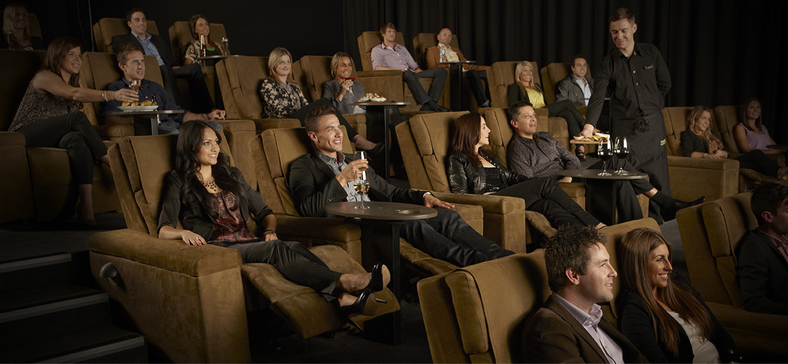 Village Roadshow, 매달 수천 시간 절감